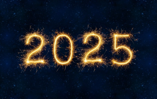 2025 written in fireworks.